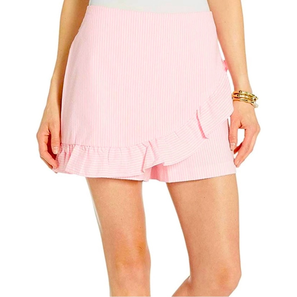 Lilly Pulitzer Pink and White Seersucker Skort! Size 6